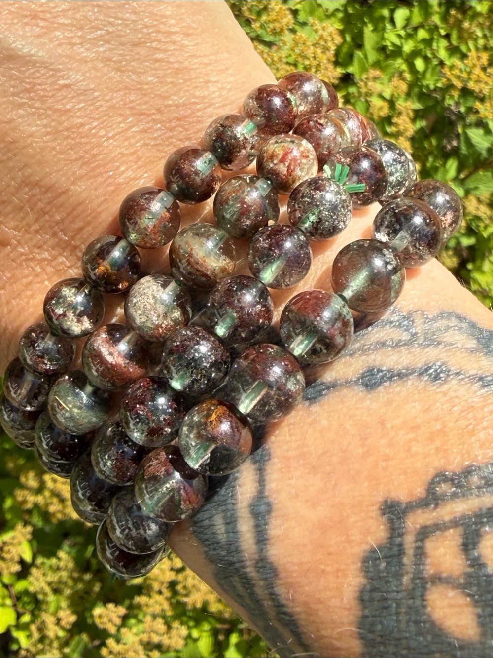 7-8mm Colorful Garden Quartz Bracelet (Lodolite)